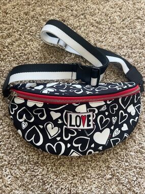LOVE Heart Print Black & White Waist Bag with Red Zip